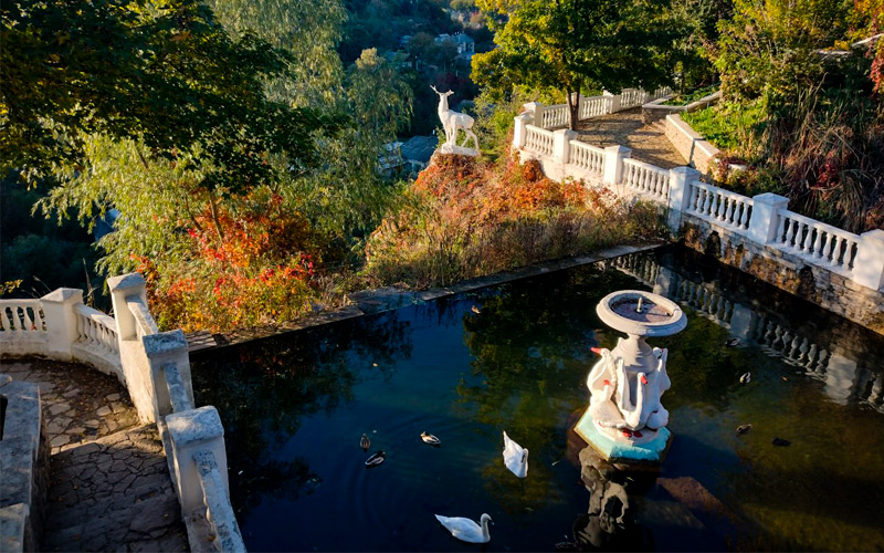 Лебедине озеро